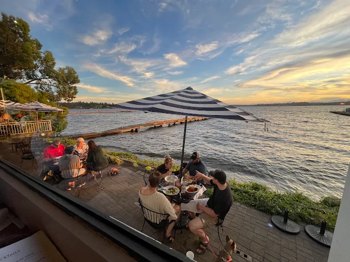 Top 5 Things to Do on Lake Washington by Boat